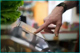 Como funciona a fiscalização de balanças pelo INMETRO?