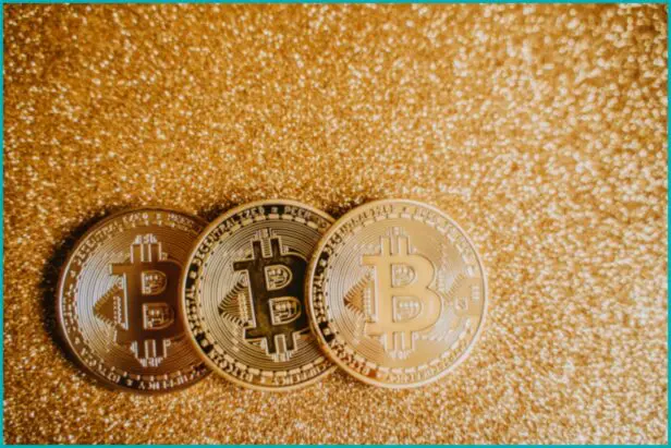 Mercado Financeiro: Lei de criptomoedas gera esperança e angústia