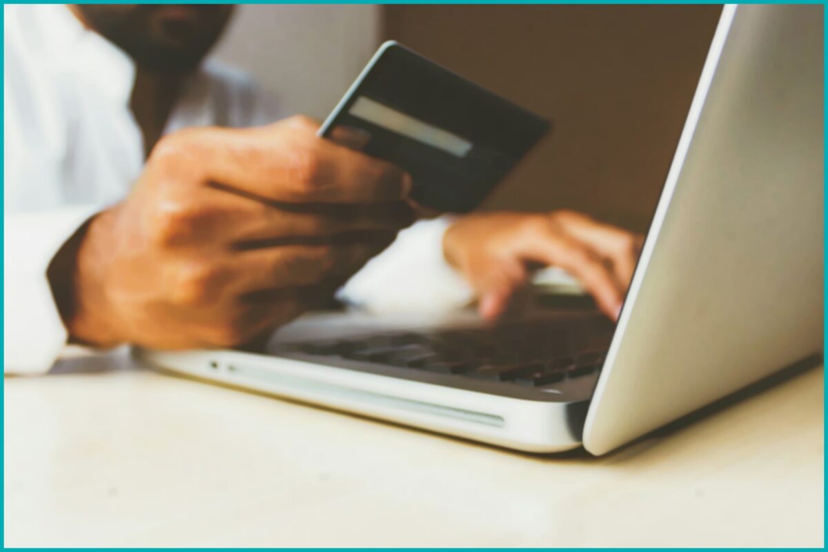 Estratégias para fidelizar clientes nas vendas on-line Estratégias para fidelizar clientes nas vendas on-line