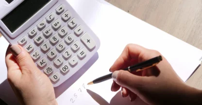 O truque com papel e caneta para organizar suas finanças O truque com papel e caneta para organizar suas finanças