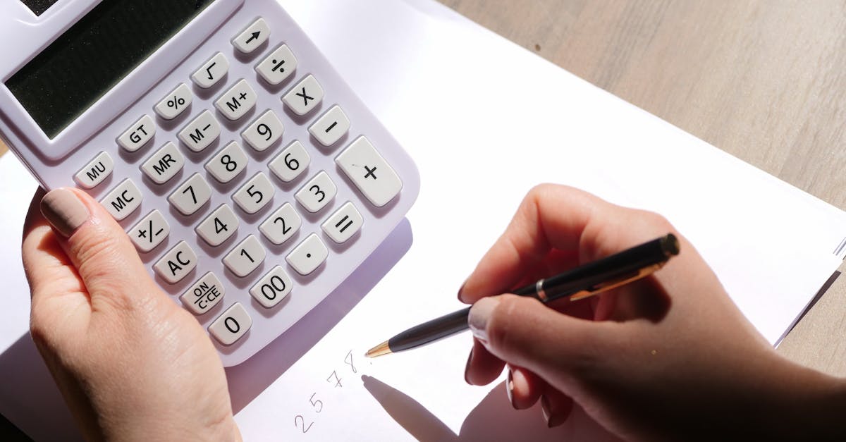O truque com papel e caneta para organizar suas finanças