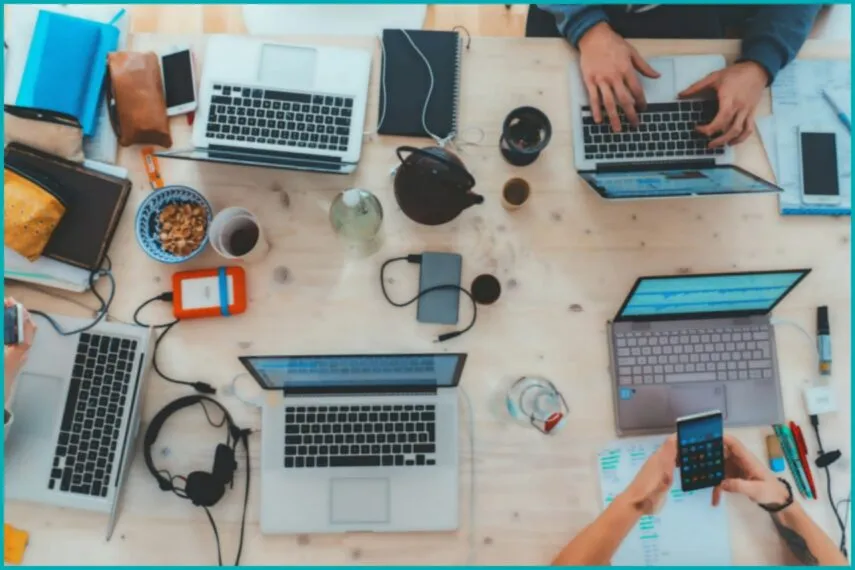 Franquias seguem atraindo quem busca empreender com estrutura Franquias seguem atraindo quem busca empreender com estrutura